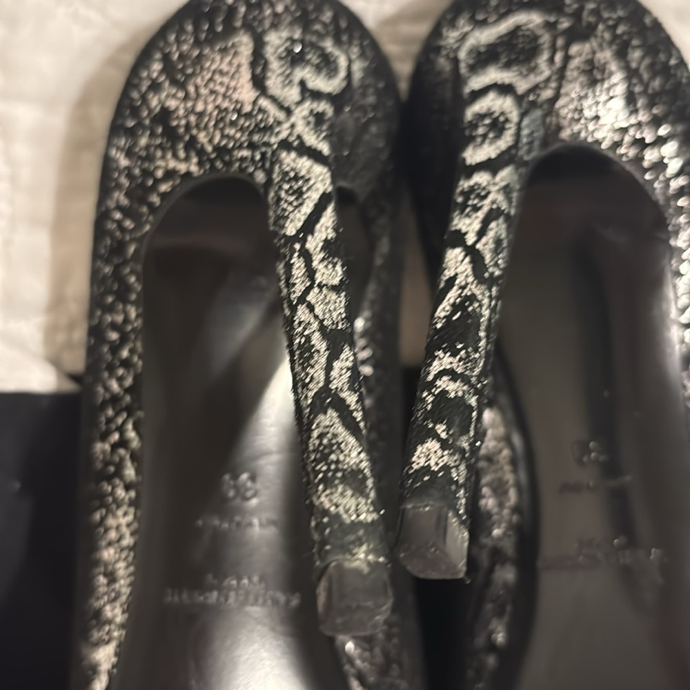 Saint Laurent Women's Black Suede metallic snakeskin Pumps silver size 39 YSL - Picture 4 of 12